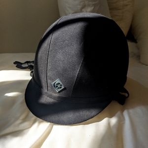 Charles Owen JR8 Riding Helmet